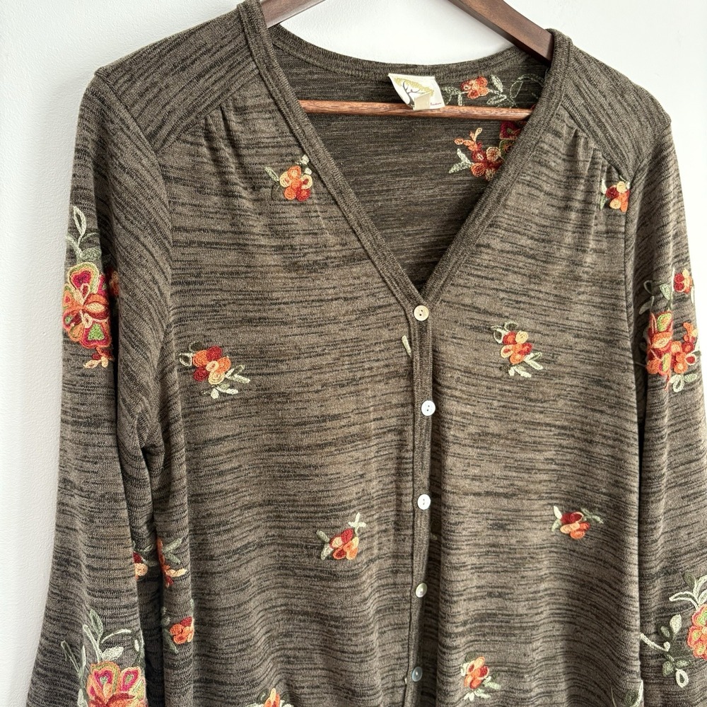 Fig and Flower Womens Floral Embroidered Sweater Cardigan Size M Heather Brown - Picture 4 of 10
